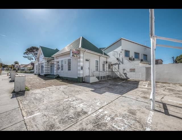 867M² BUSINESS FOR SALE IN MOUNT CROIX